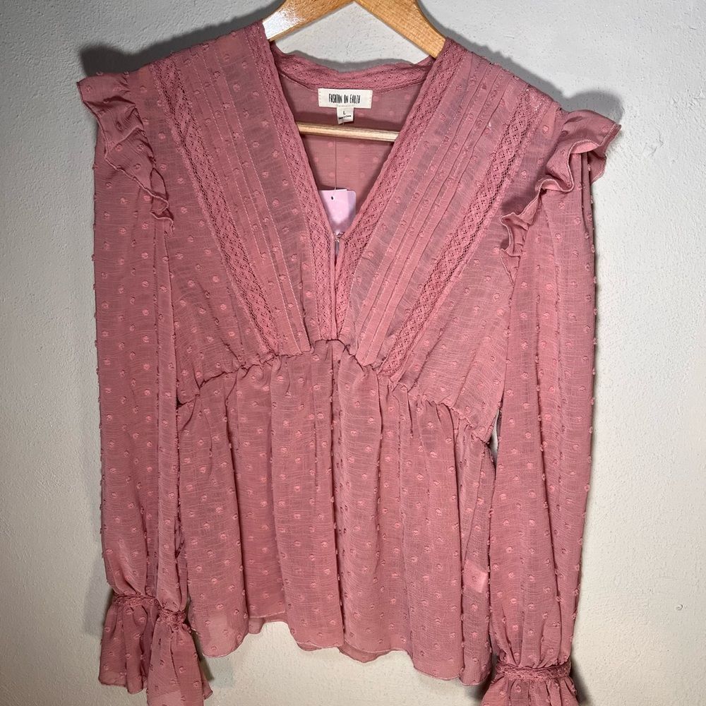 Searsucker Blouse Pink Sz L Lace Long Sleeve Semi Sheer Pretty 100% Polyester